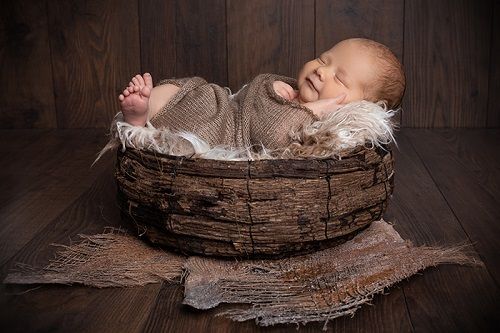 Die beste Zeit für ein Neugeborenen Shooting.Die beste Zeit für ein Newborn Shooting.